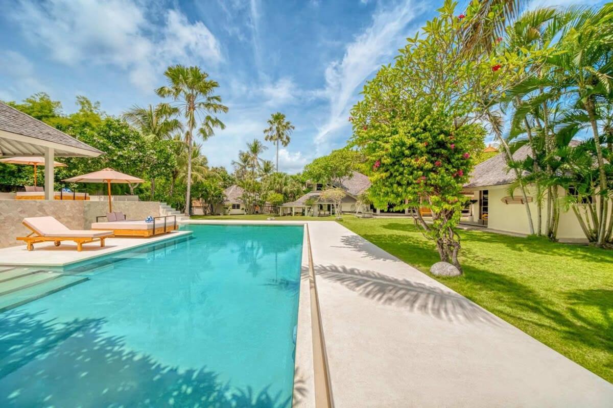 Villa Venice - 2000M2 Garden Right Behind Beach Seminyak Exteriér fotografie